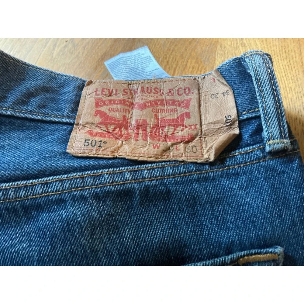 Levis 501 Original Fit Jeans Mens 34x30 Blue Denim Button Fly Straight Leg 00501